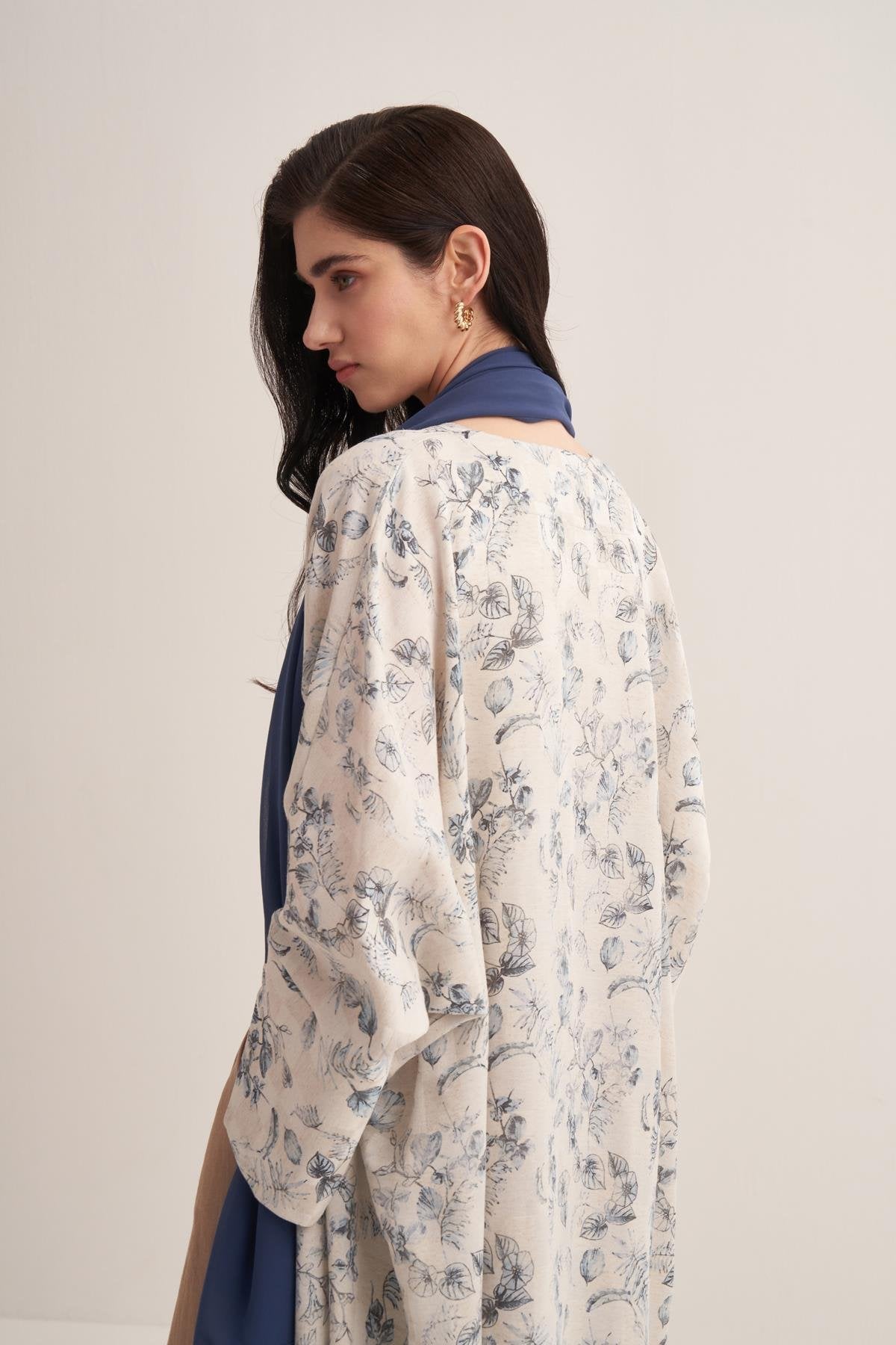 Linen Touch Blue Floral Patterned Abaya - sonafey