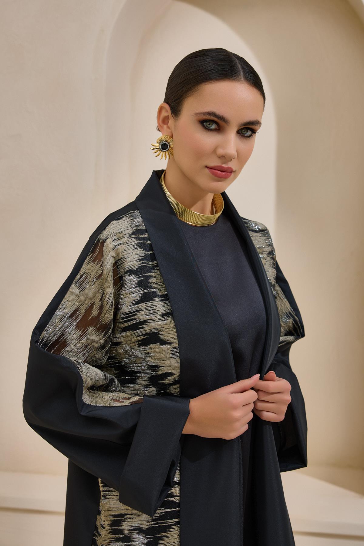Black Taffeta Abaya with Luxurious Shine - sonafey