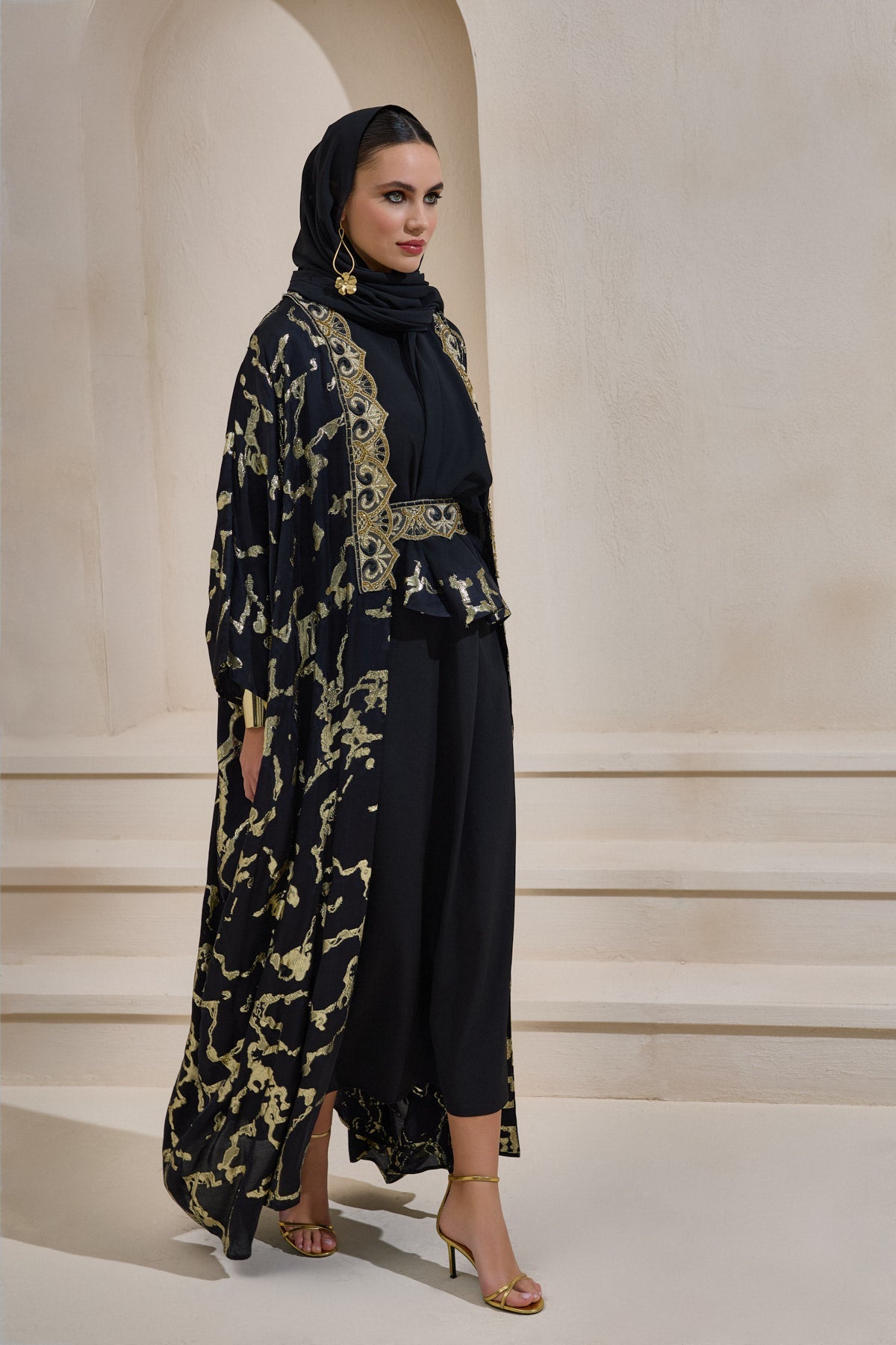 Limited Collection Shimmer Black Abaya Set with Shawl - sonafey