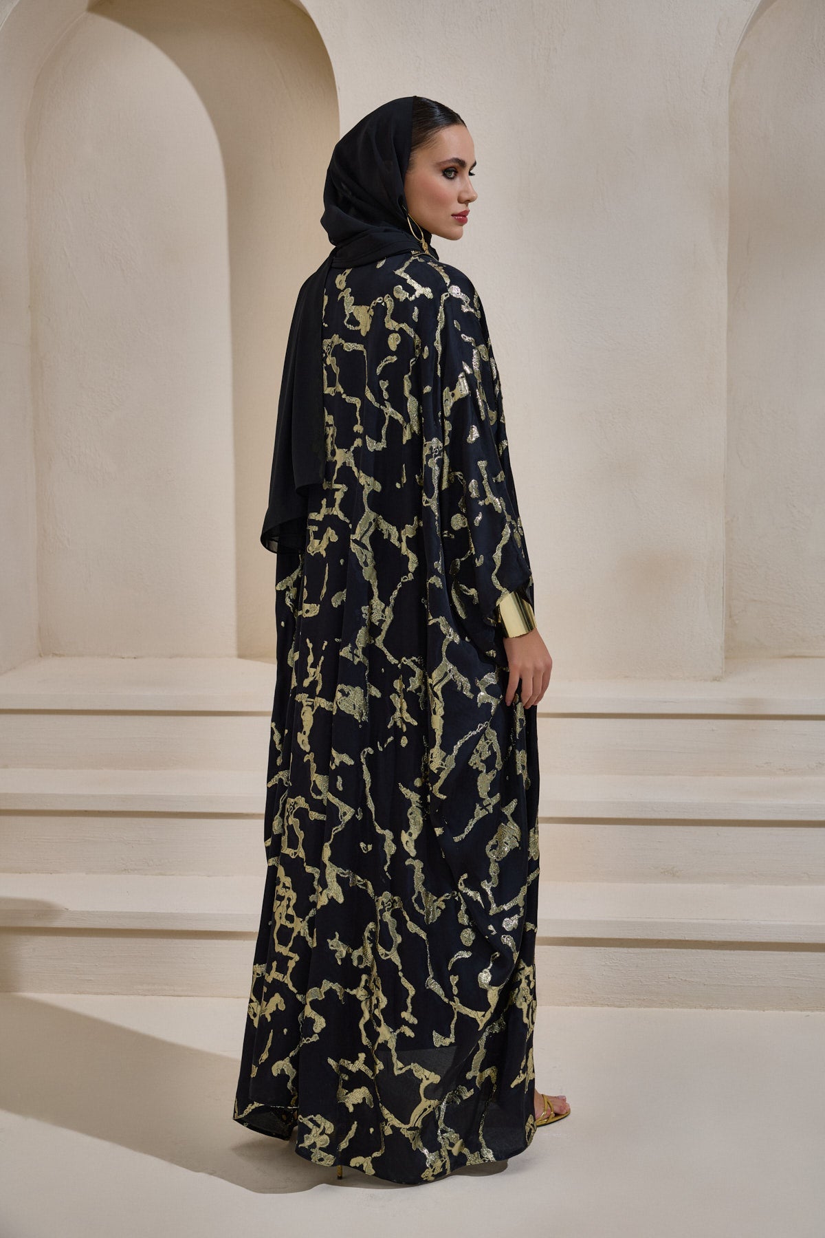 Limited Collection Shimmer Black Abaya Set with Shawl - sonafey