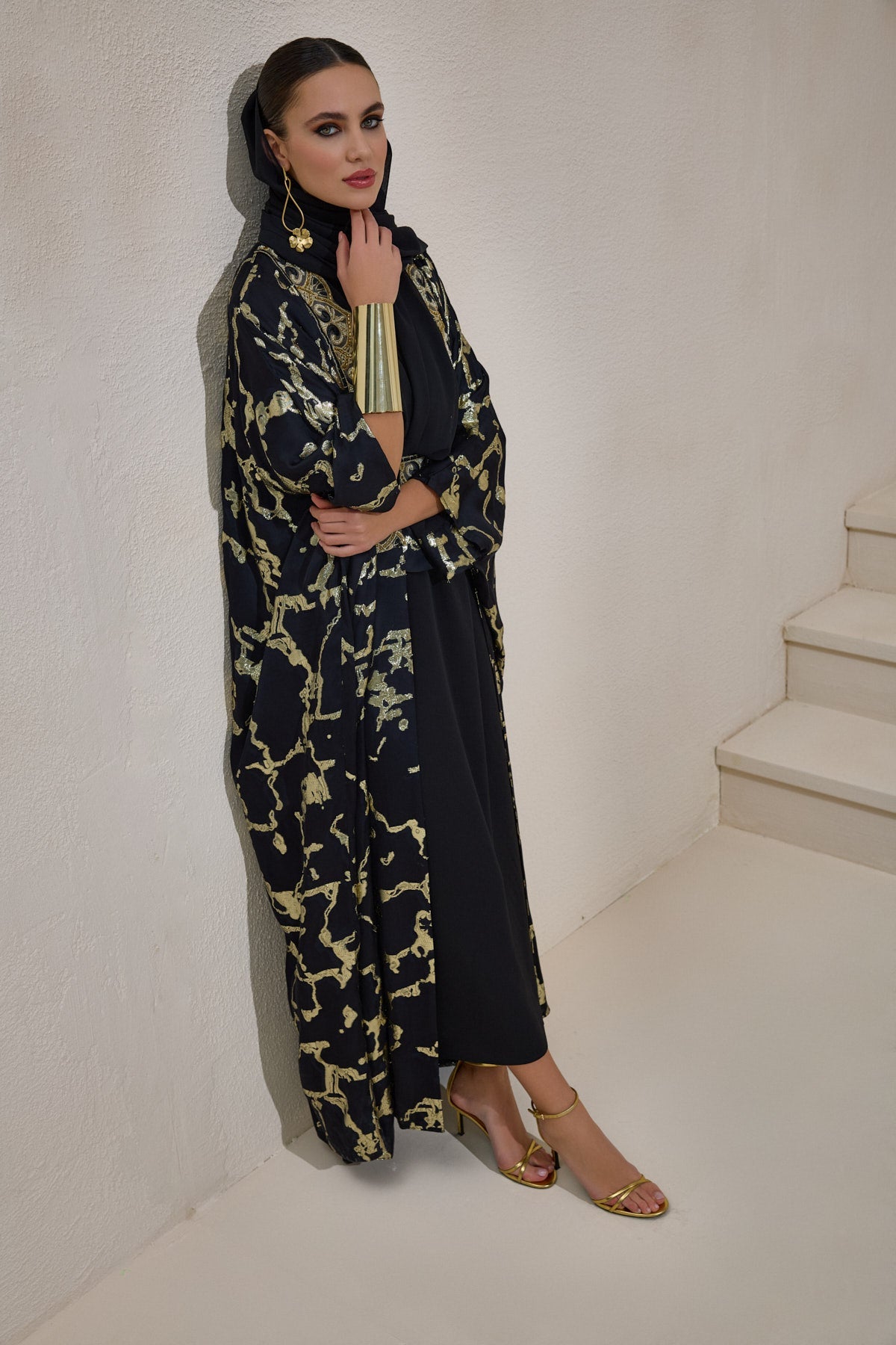 Limited Collection Shimmer Black Abaya Set with Shawl - sonafey