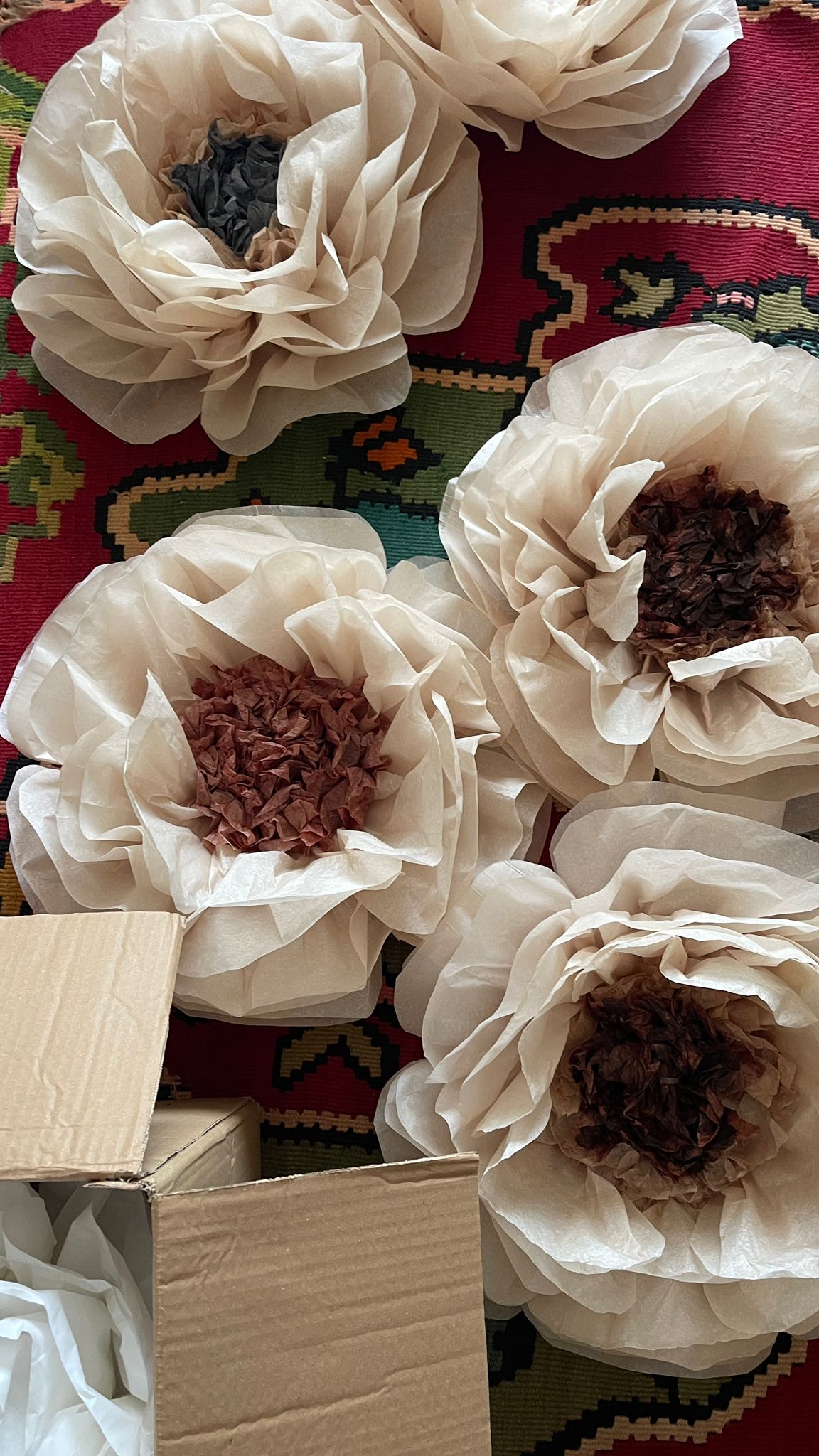 Dove Hand-Dyed Giant Tissue Paper Flower Backdrop Decoration - sonafey