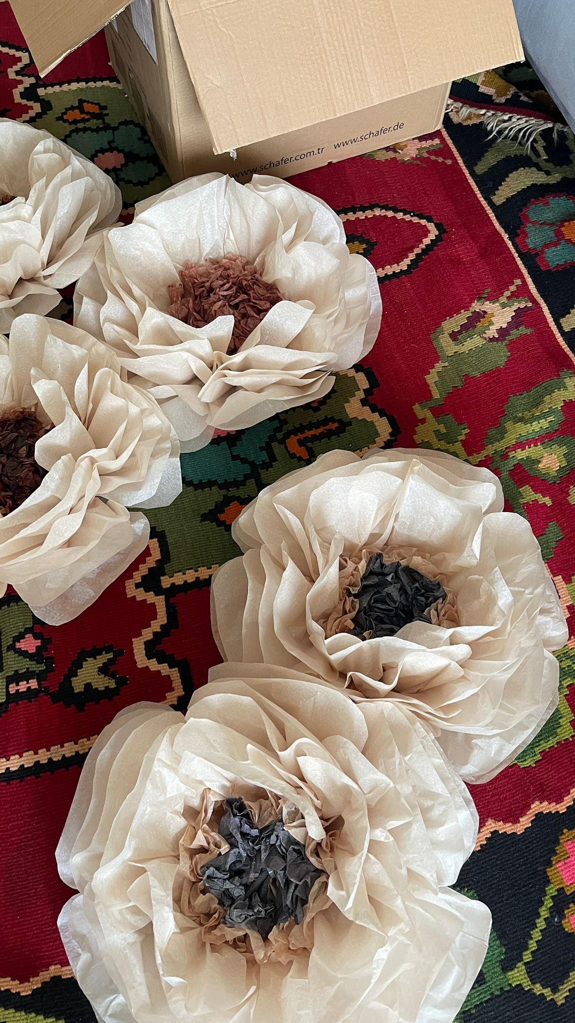 Dove Hand-Dyed Giant Tissue Paper Flower Backdrop Decoration - sonafey