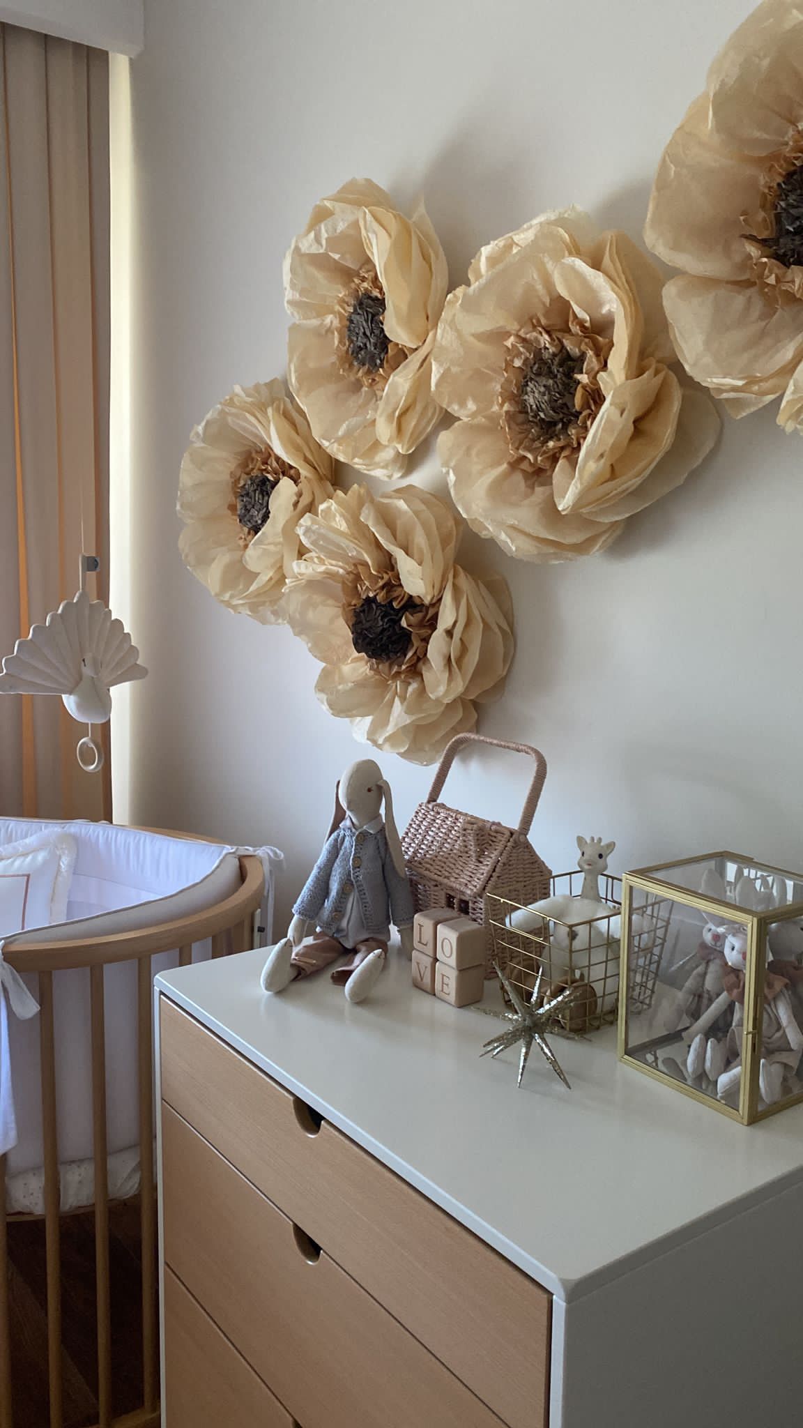 Dove Hand-Dyed Giant Tissue Paper Flower Backdrop Decoration - sonafey